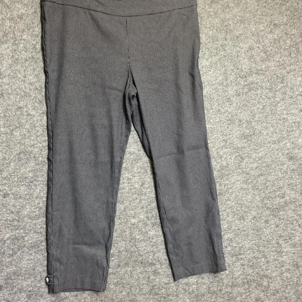 Size 14 Ruby Rd Capri Pants  Women’s Multi Colored
